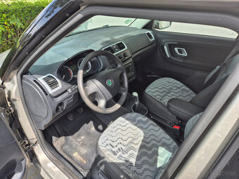 Škoda Fabia II 1,4 i Ambiente Klima ESP Combi 88.000Kč - 10