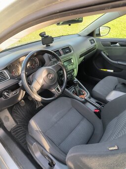 Volkswagen Jetta sedan 1.6 TDI, Diesel - 10