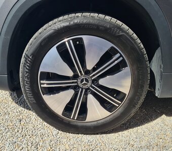 MERCEDES-BENZ EQA 300 4MATIC - 10