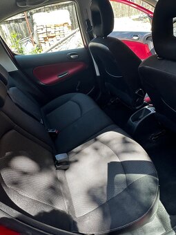 Peugeot 206 - 10