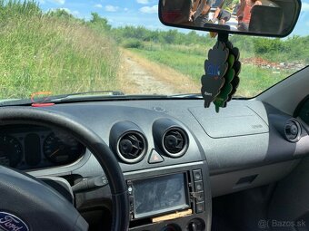 Mam na predaj Ford fiesta 1.4 - 10