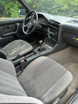 BMW E30 Coupe 318i - 10