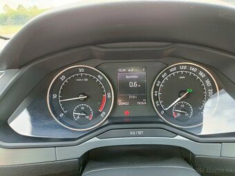 Škoda Superb combi 1.6 TDI - 10