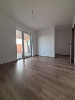 Moderný 4 izbový rodinný dom - Veľké Úľany - 10