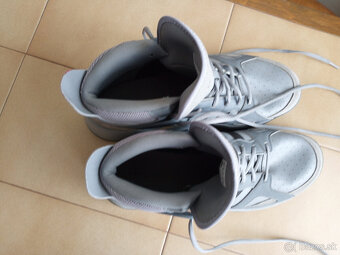 Panske clenkove vodeodolne botasky ADIDAS. - 10