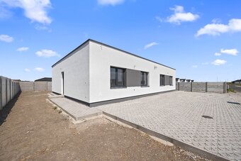 Ponúkam na predaj rodinný dom v Miloslavove - 10