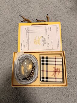 Burberry set a Louis Vuitton set - 10