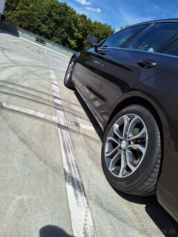 Mercedes Benz C350e Avantgarde - 10