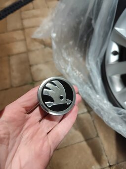 Zimná sada Škoda Superb 17" Helios disky s pneu Sava Eskimo - 10