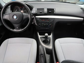 BMW 1 2012 116i 154233km ABS klimatizácia - 10