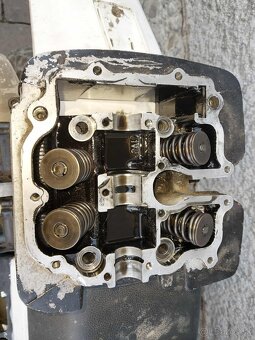 Yamaha XT 600 2KF vrch motora - 10