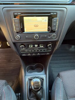 SKODA RAPID LIFTBACK, Elegance - 10
