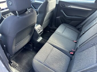 Skoda karoq 1.5Tsi-110kw-rv:14.7.2020-full led-kamera - 10