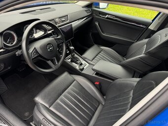 Superb Combi 2.0 TSI L&K 4x4 DSG 200KW - 10