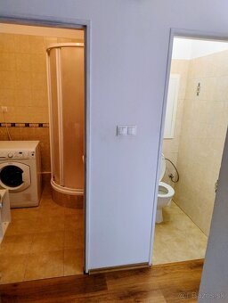 Prenajmem 2 izbový byt - Černyševského, Petržalka - 10
