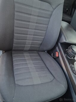 Ford Galaxy 2.0TDCi 150 Titanium A/T8 110KW SR Prvý majiteľ - 10