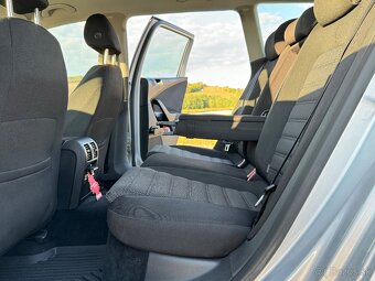 Predám Volkswagen Passat b6 2.0tdi 103kw - 10