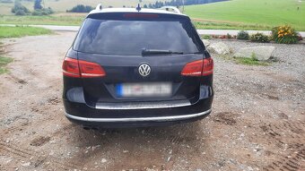 Predám Volkswagen passat b7 2.0 tdi 4-motion - 10