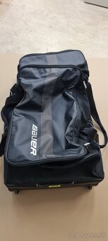 Hokejova vystroj - 10