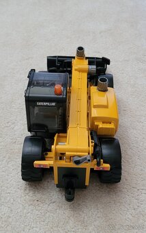 Bruder teleskopicky manipulator CAT Caterpillar - 10