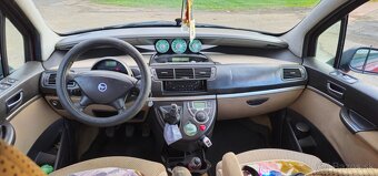 fiat ulysse 2.2jtd 7.miest - 10