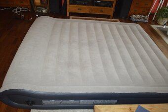 predam nafukovaciu postel INTEX - 10