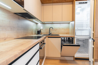 Na prenájom 2-izbový byt v Poprade s parkovacím miestom - 10