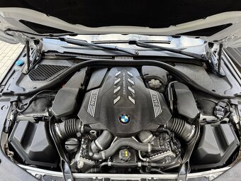 BMW M850i xDrive Coupe (nebúrané, iba 58.000 km) - 10