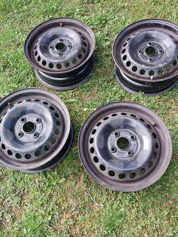Firestone 175/65R14 - zimne + Disky - 10