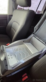 Toyota Land Cruiser 200 - 10