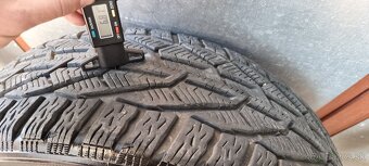 Predám zimné pneumatiky 225/45 r17na elektronoch Skoda Denom - 10