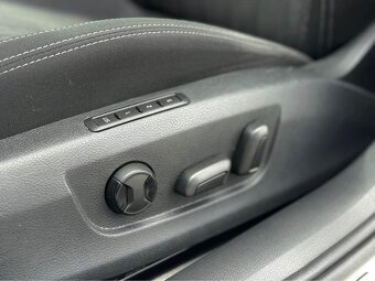 Škoda Superb 3 140Kw krásny stav - 10