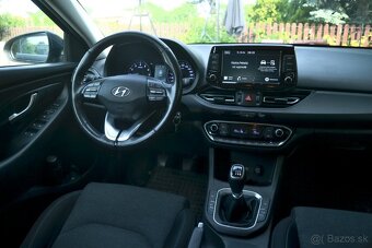 HYUNDAI I30 1.5 2022 - 10