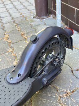 Xiaomi Mi Electric Scooter Pro 2 – výborný stav - 10