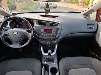 Predam Kia Ceed SW 1.6Crdi 100kW. Kupene na SK-1.majitel - 10