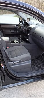 Volkswagen Touareg 3, 0 TDI manuál 4x4 - 10