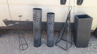 Terakotové kvetináče 10eur, 15eur /kus, veĺké plastové 15eur - 10