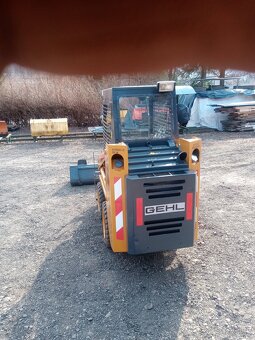 Bobcat Gehl smykovy nakladac - 10