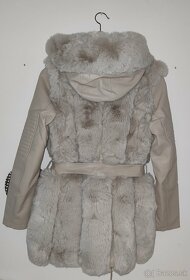 Dámsky béžový koženkový kabát s kožušinou XS - 10