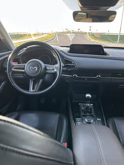 Mazda CX-30 2.0 Benzín 1. Majiteľ 4x4. záruka 12/2028. - 10