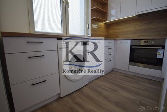 Zariadený 2 izbový byt po kompletnej rekonštrukcii v Galante - 10