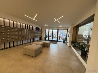 1 izbovy / studio apartment - 10