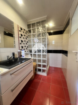 ZNÍŽENÁ CENA Pekný rodinný dom len pár krokov od štrkovo- - 10