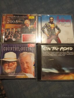 Predám rôzne cd nosice - 10