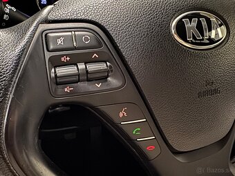 KIA ceed 2 1,4 73kW benzín 96000km 2016 JD - 10