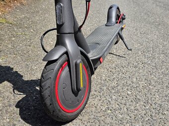 Xiaomi Mi Electric Scooter Pro2 - 10
