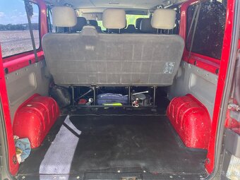Renault Trafic - 10