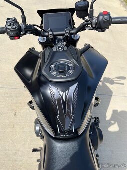 Yamaha MT09 r.2025 - 10