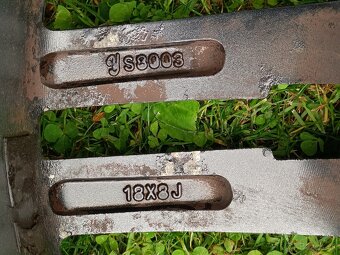 Disky Aversus R18 5x112 - 10