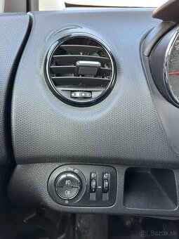 Opel Meriva 1.4 16V (100k) Enjoy - 10